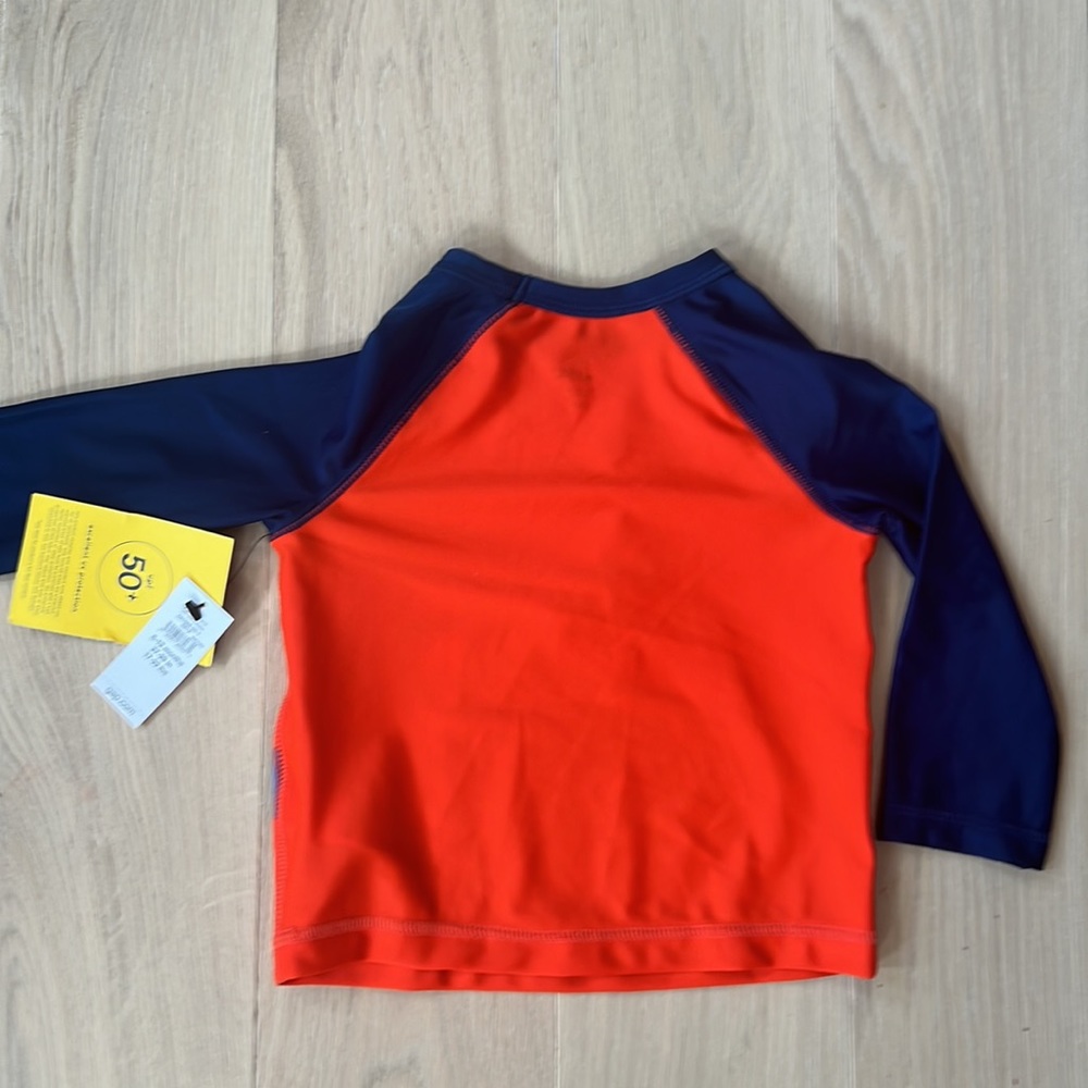 Baby Gap Rash Guard - Picture 3 of 4